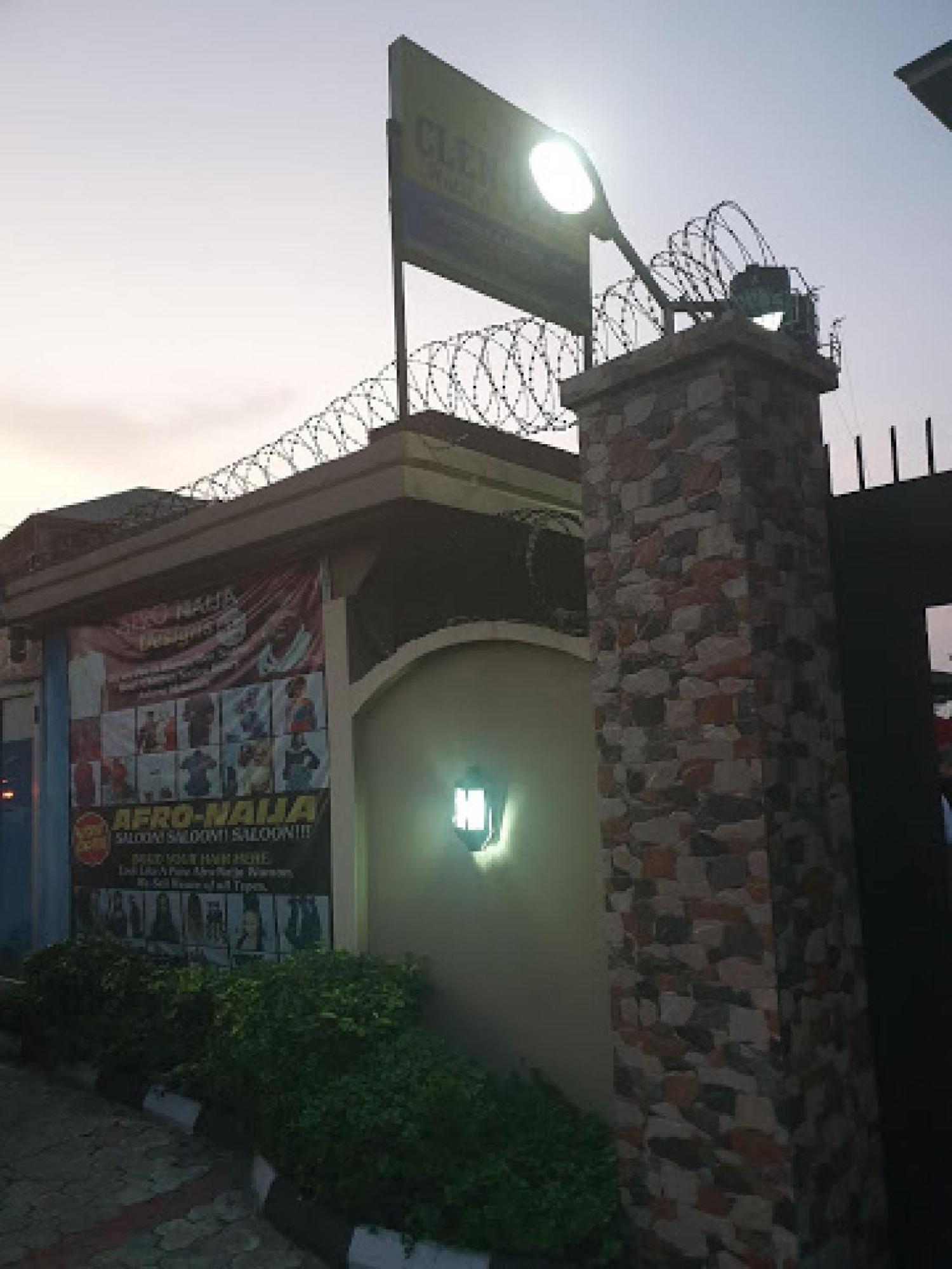 Room In Lodge - Clen-Phil Hotels And Suite Port Harcourt Exterior foto