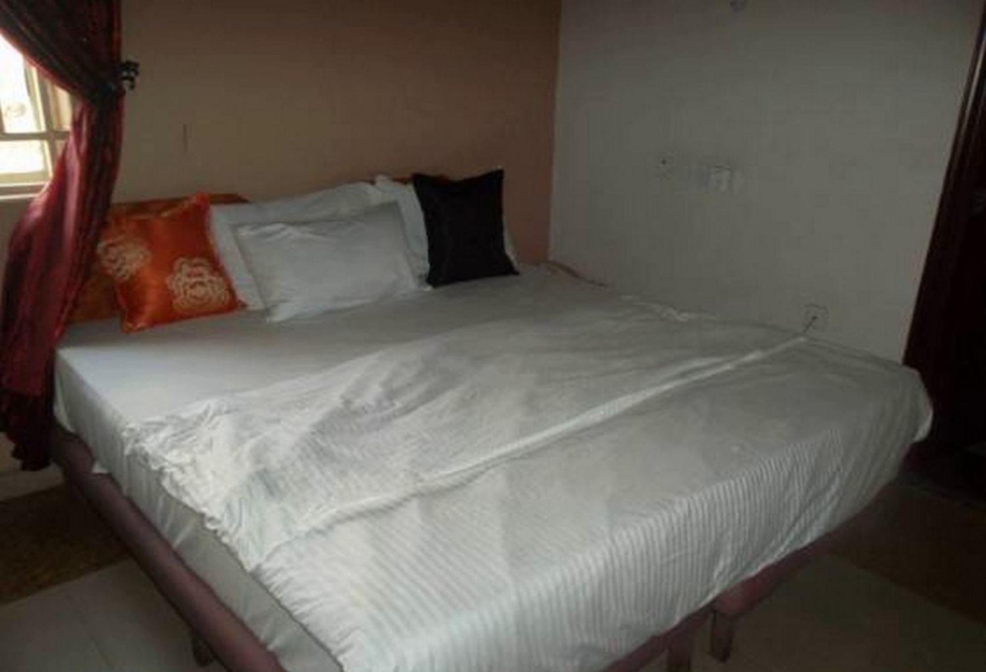 Room In Lodge - Clen-Phil Hotels And Suite Port Harcourt Exterior foto